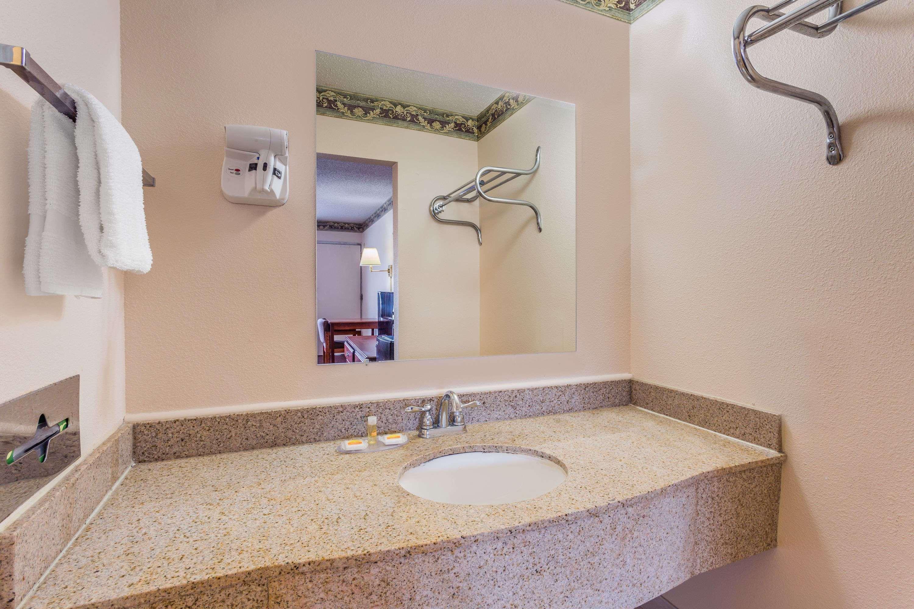 Days Inn By Wyndham Ashland Exteriér fotografie