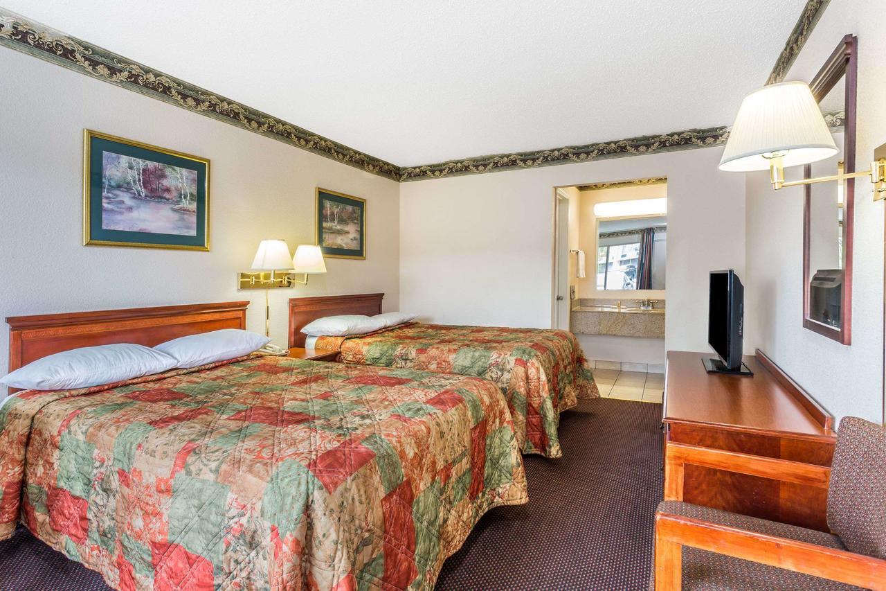 Days Inn By Wyndham Ashland Exteriér fotografie